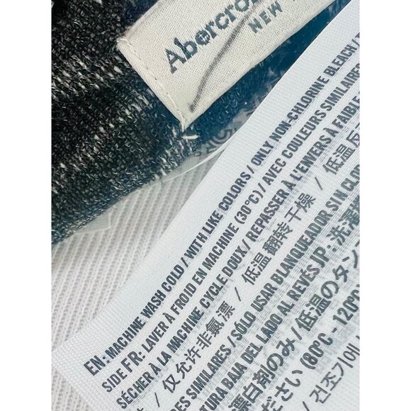 Abercrombie Gray Aztec Open Front Hooded Relaxed Fit Light Knit Cardigan M/L - Picture 11 of 12